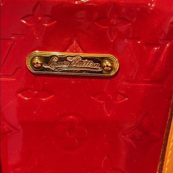 Louis Vuitton Bellevue handbag  - Picture 2 of 16